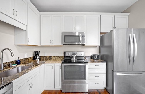 Northwest Quadrant House | "Harrington House" perfect location in Downtown Beaufort