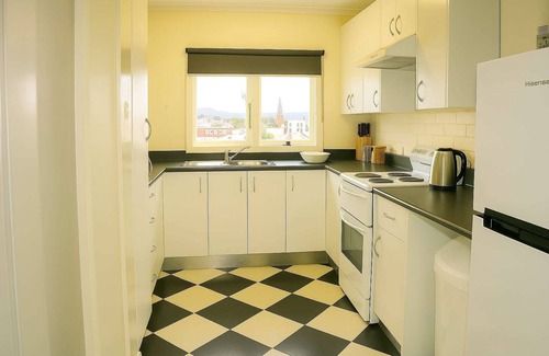 Hobart Central Business District House | "Harrington St Apartment" City Location, Parking.