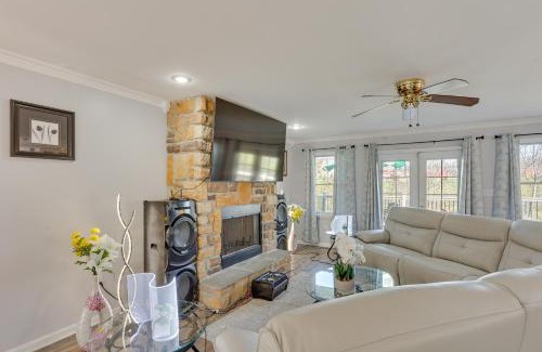 Harrisburg House | Harrisburg Retreat with 8 Mi to Hersheypark