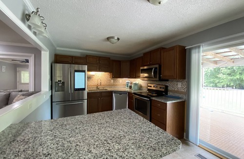 Harrison House | Harrison Bay Hideaway .3 Mi to Lake & 2 Mi to Golf
