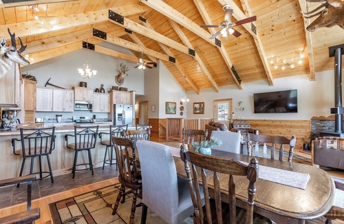 Villa Grove House | Harrison Hill- Basecamp For Outdoor Adventures!