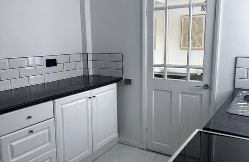 Hartlepool House | Hartlepool - House - Sleeps 5 - Parking