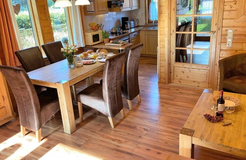 Rotacker Apartment | HAS-26 - Wooden holiday home on the edge of the forest with terrace (HT) - Naturerlebnisdorf