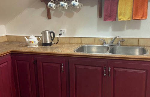 Tudor and Cashel Apartment | Hastings Lodge