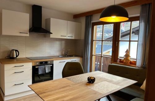 Pettneu am Arlberg Apartment | Haus Carinthia
