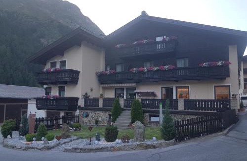 Plangeross Bed & Breakfast | Haus Margret