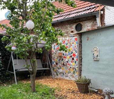Niederzwehren House | Haus Morgentau mit Garten in zentraler Lage