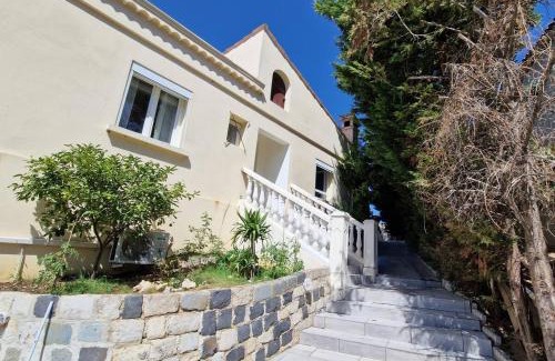 Martigues Villa | Haut de villa martigues