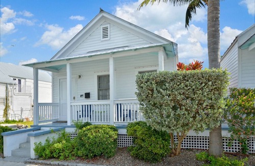 Uptown - Upper Duval House | Havana Moon over Duval - Key West Cottage w Private Pool