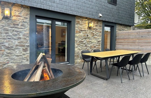 Heppenbach Apartment | Have fun with the whole family in this stylish accommodation