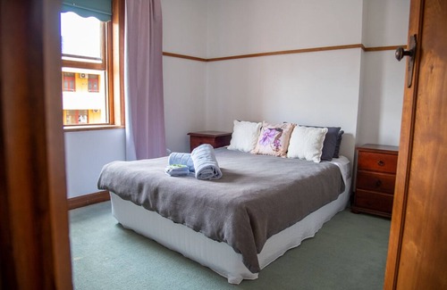 Omeo Apartment | Haven in the Alps 2, Omeo apartment with adventure at your door step