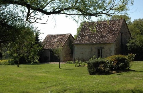 Bossay-sur-Claise Cottage | "Haven in Touraine" Your Home Away from Home! Ideal for Couples!