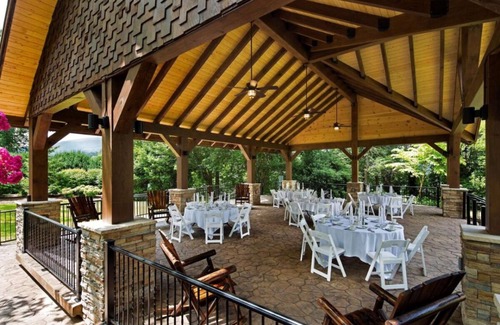 Gatlinburg Hotel | Haven of Indulgent Relaxation! 2 Relaxing Units, Pet-friendly!