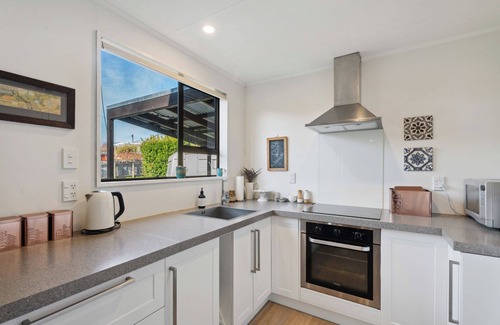 Wanaka Cottage | Haven on Heuchan - Wanaka Holiday Home