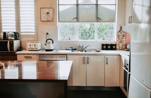 Glenorchy Apartment | Haven on Timsbury | Urban Escape near Mona