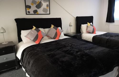 Pettits House | Havering Hotel