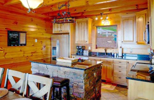 Lake Lure House | Hawk's View Log Cabin