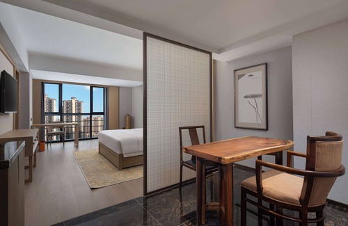 Yue Lu Hotel | Hawthorn by Wyndham Changsha Meixi Lake