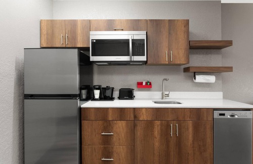Survey Creek Hotel | Hawthorn Extended Stay By Wyndham Ft Lauderdale Cypress Crk