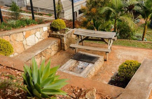 Glen Lorne Apartment | Hayhill Treetop Escape