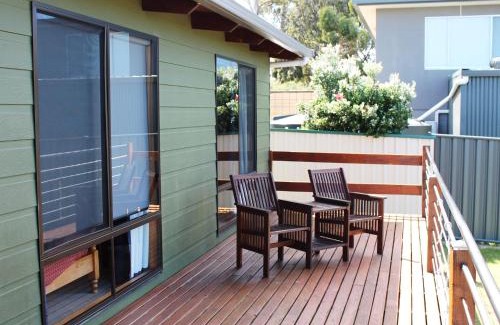 Coles Bay House | Hazards House