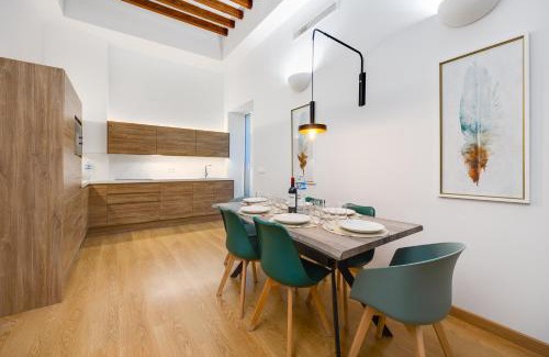 Alicante City Centre Apartment | HB Apartaments Playa del Postiguet Beach