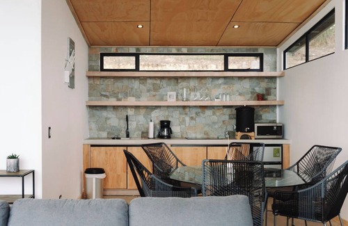 Aguacatan Villa | HE-002 Las Codornices Villas