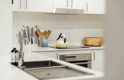 Avalon Beach Apartment | Heart of Avalon - 1 Bed Apartment