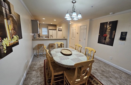 Helen Condo | Heart of Helen Condo located in downtown Helen GA just minutes from everything.