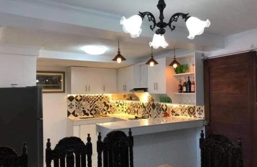 Paete Apartment | Heart of Paete Laguna, Camarero Transient House