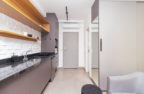Pinheiros House | Heart of Pinheiros | AC | Pool with a view
