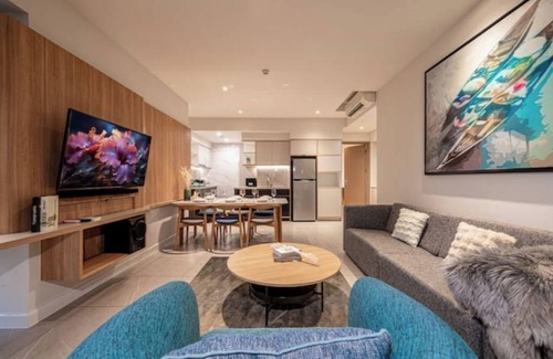 District 1 Apartment | Heart ofcity:3BR Zenity- Free Pool& Gym