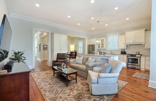 Historic Downtown Savannah House | Heated Pool Access | 5*Clean | Flex Cancelation
