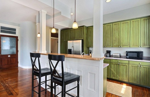 Beach Institute Apartment | Heated Pool Access | 5*Clean | Flex Cancelation