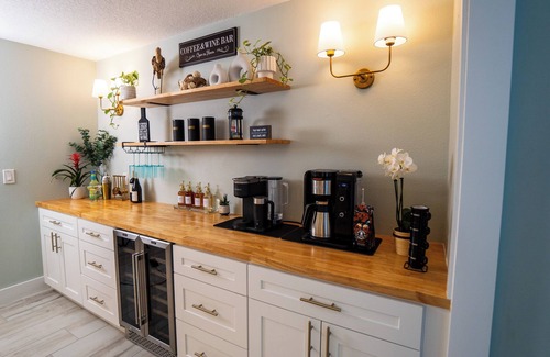 Cocoa Isles House | Heated Pool+Spa+BeachWalk+bikes+MiniGolf+beach essentials &toys+Outdoor Kitchen