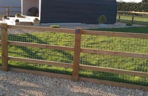 Ely Apartment | Heated Supersize Glamping Pod with ensuite bathroom, Wilburton, Nr Ely, Cambs