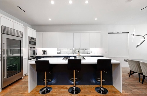OST - South Union House | Heaven in Houston with pool near downtown