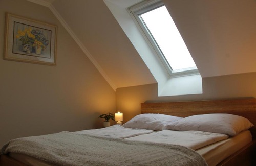 Sotony Bed & Breakfast | Hegylánc Fogadó