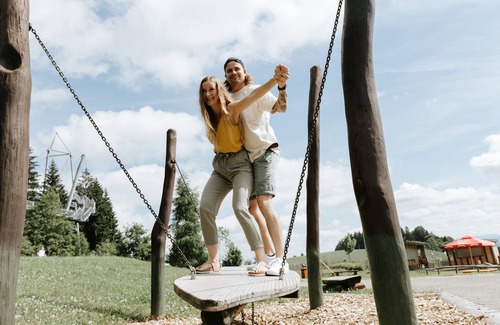 Scheidegg Apartment | Heimatel: Smartes Allgäu-studio mit Pool & Sauna in Bester Lage