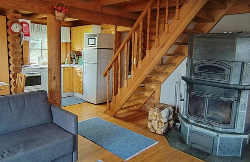 Kitula House | Heinäsorsa by Interhome