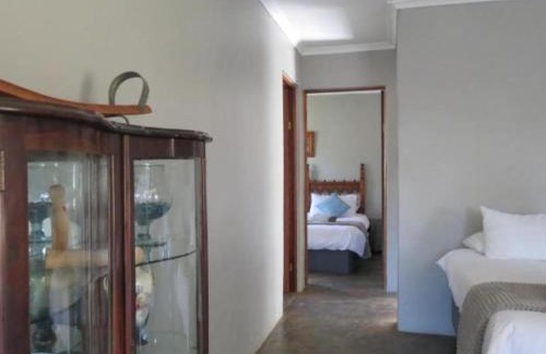 Hekpoort Apartment | Hekpoort Rorymi Guest farm