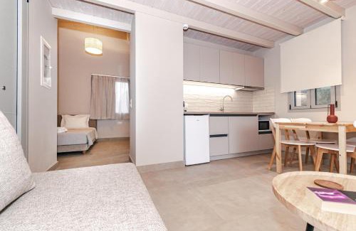 Gargaliani Apartment | Helichrysum Lofts