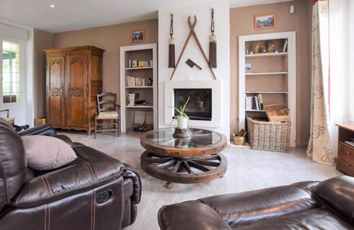 Saint-Germain-du-Pert House | Helie