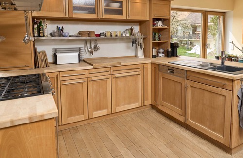 Rettenbach a.Auerberg House | Helles, Kinderfreundliches Ferienhaus "zum Paradies" mit Garten und Weiherblick