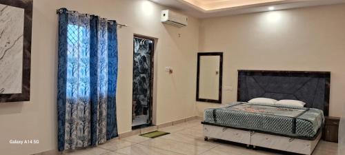 Chhatarpur House | Hello India home stay