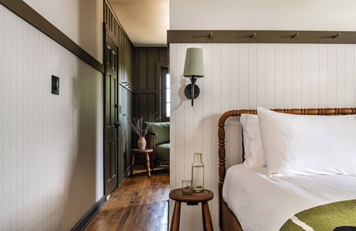 Neversink Hotel | Hemlock Neversink