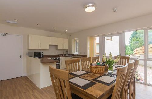 Dulas House | Hendy - Tyddyn Mon