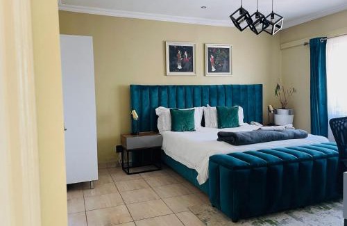 Arcadia Hotel | Henry George Hotel