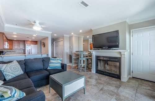 North Carolina Coast House | Here Comes The Sun #4 | Oceanfront Condo!