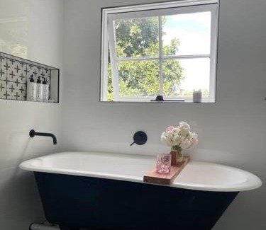 Hobart Central Business District Apartment | Heritage cottage in South Hobart